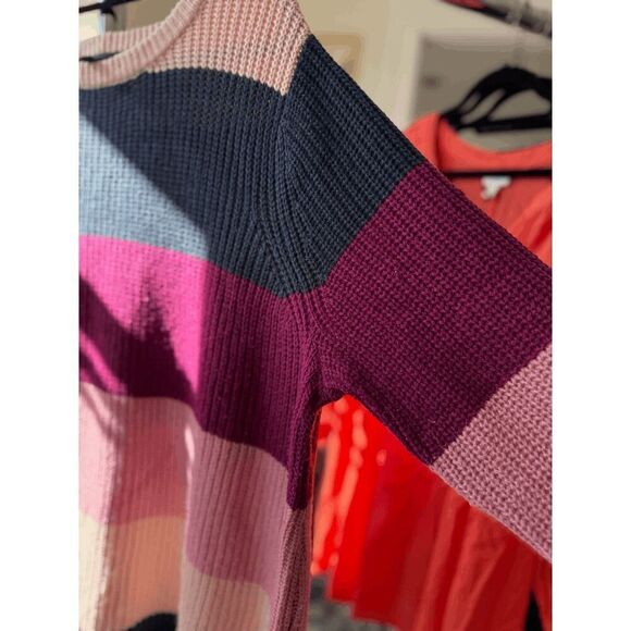 Lane Bryant Curvy Colorblock Knit Sweater - Picture 6 of 6